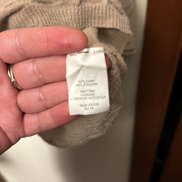 J. Crew cream tan lightweight 3/4 sleeves v neck sweater womens S - Picture 6 of 7